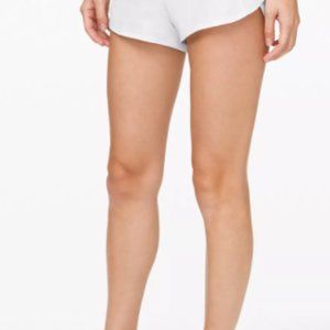 Lululemon Size 6 Speed Up Low-Rise Lined Short 2.5"
